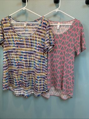 Bundle of 2 LuLaRoe Classic T Top – Women’s Large (12-14)